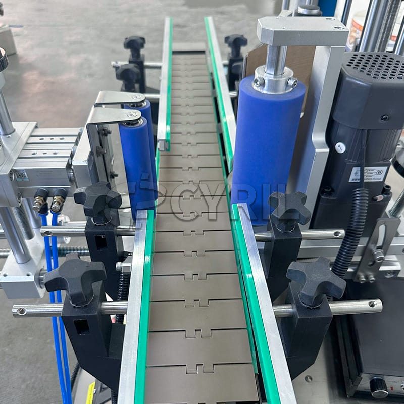 Desktop positioning labeling machine