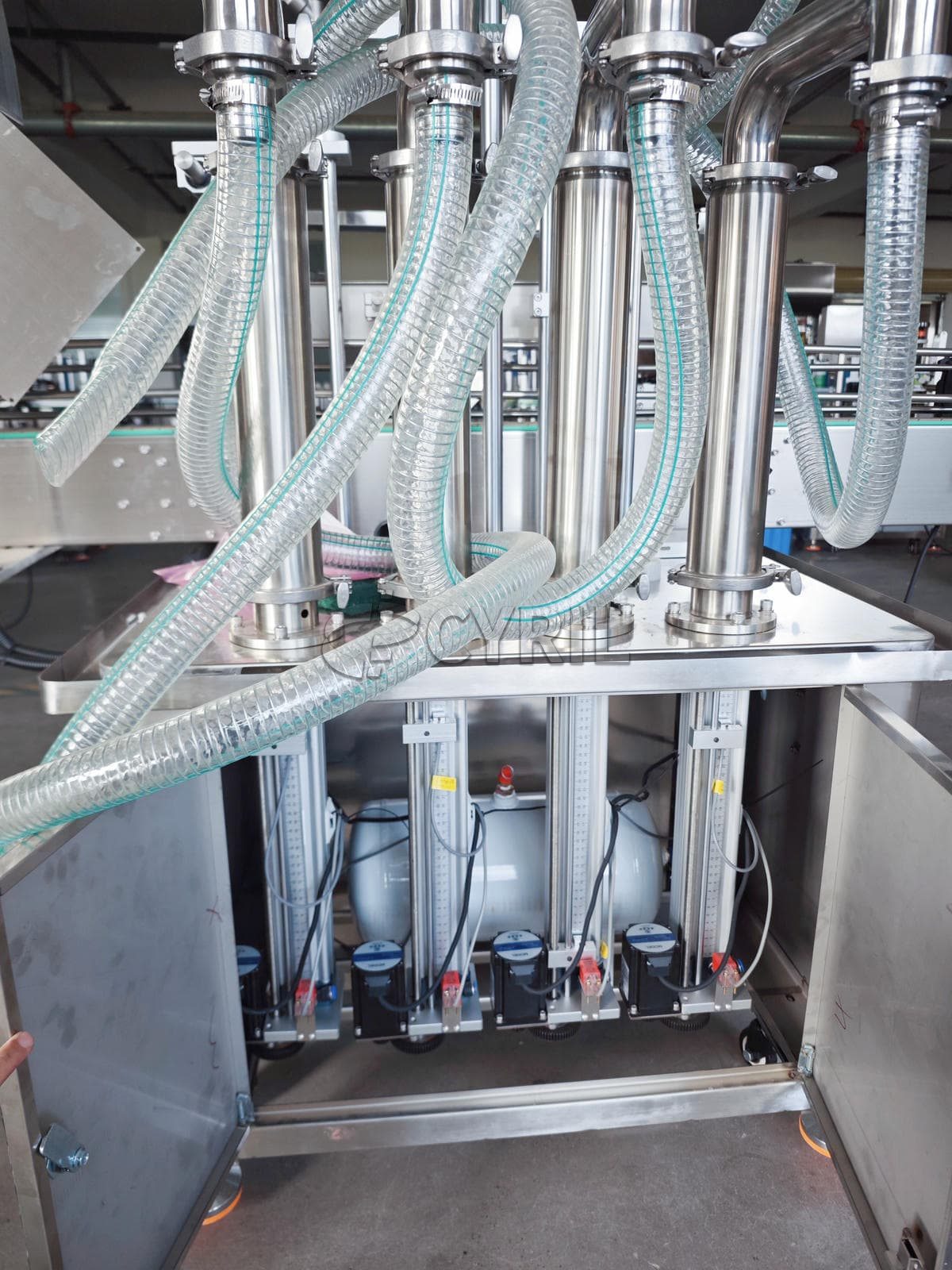 Fully automatic four-head liquid filling machine