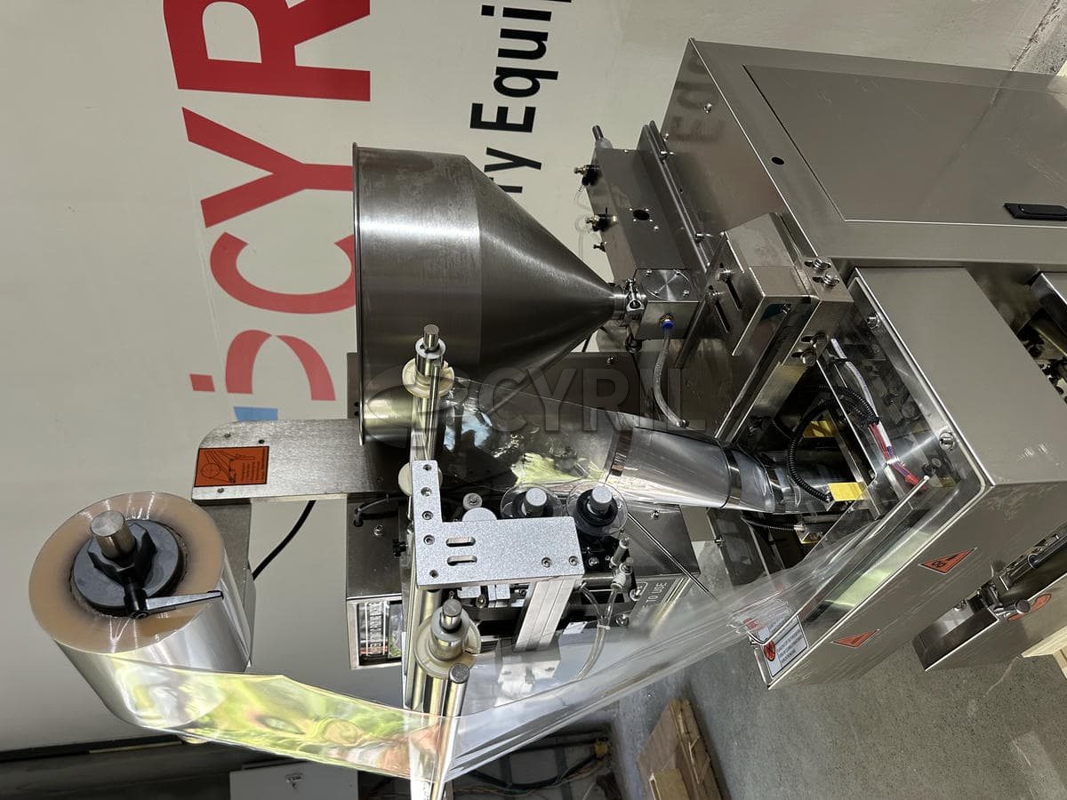 Paste packaging machine four sides sealing