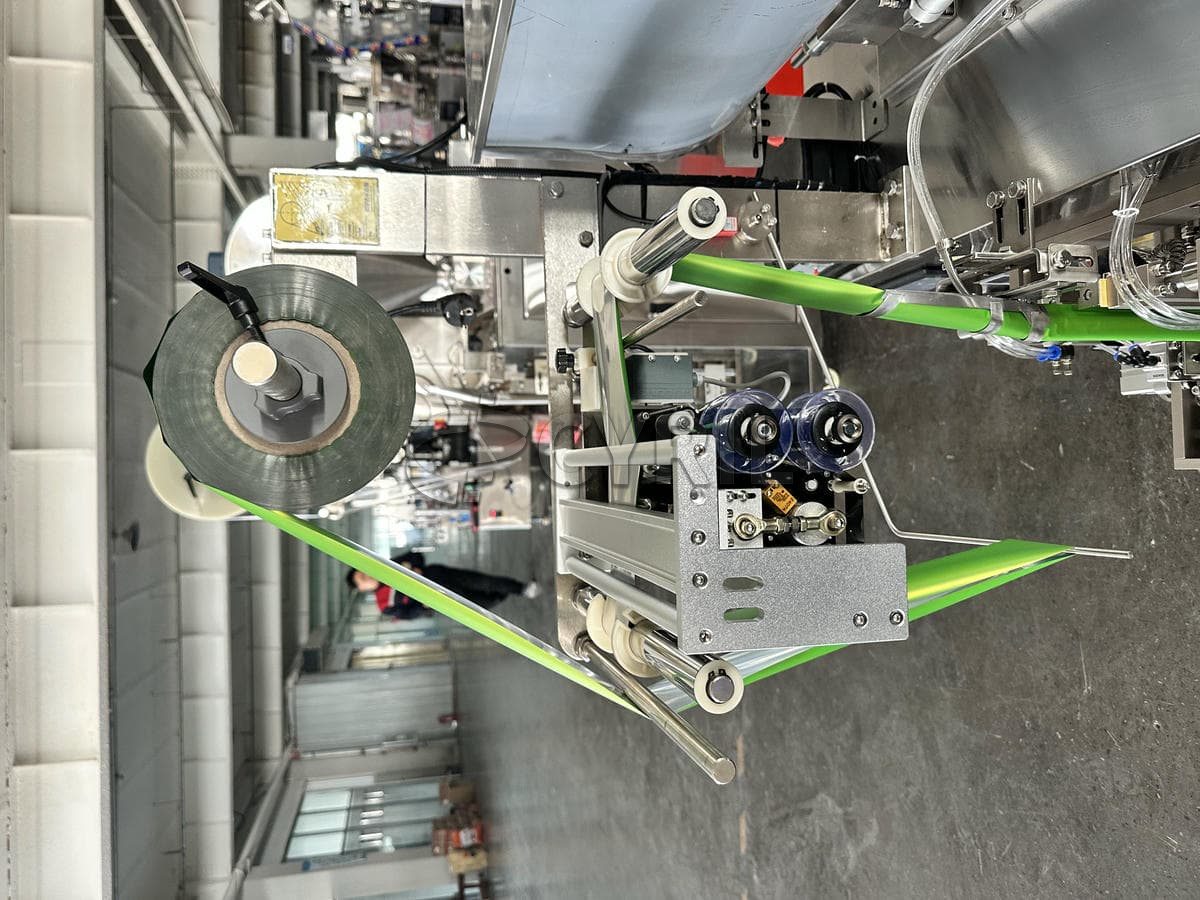 Small paste packaging machine + square bucket mixing + three-side sealing