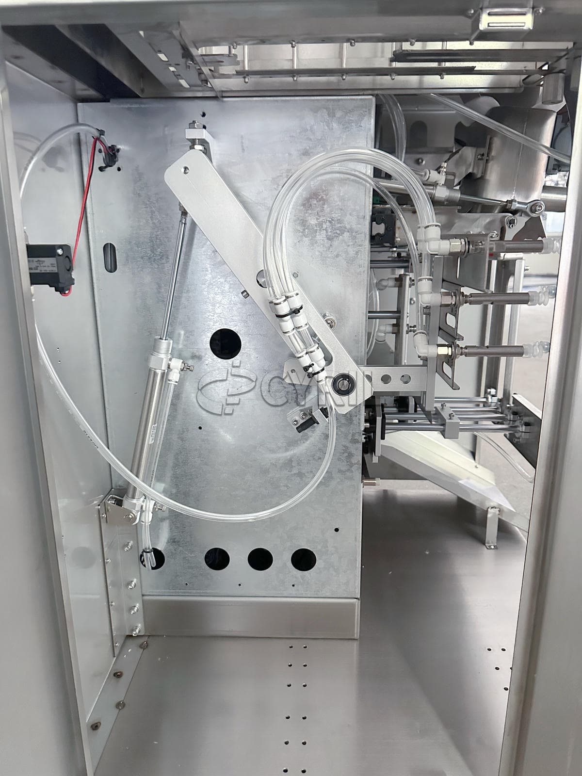 Small powder horizontal bag packaging machine