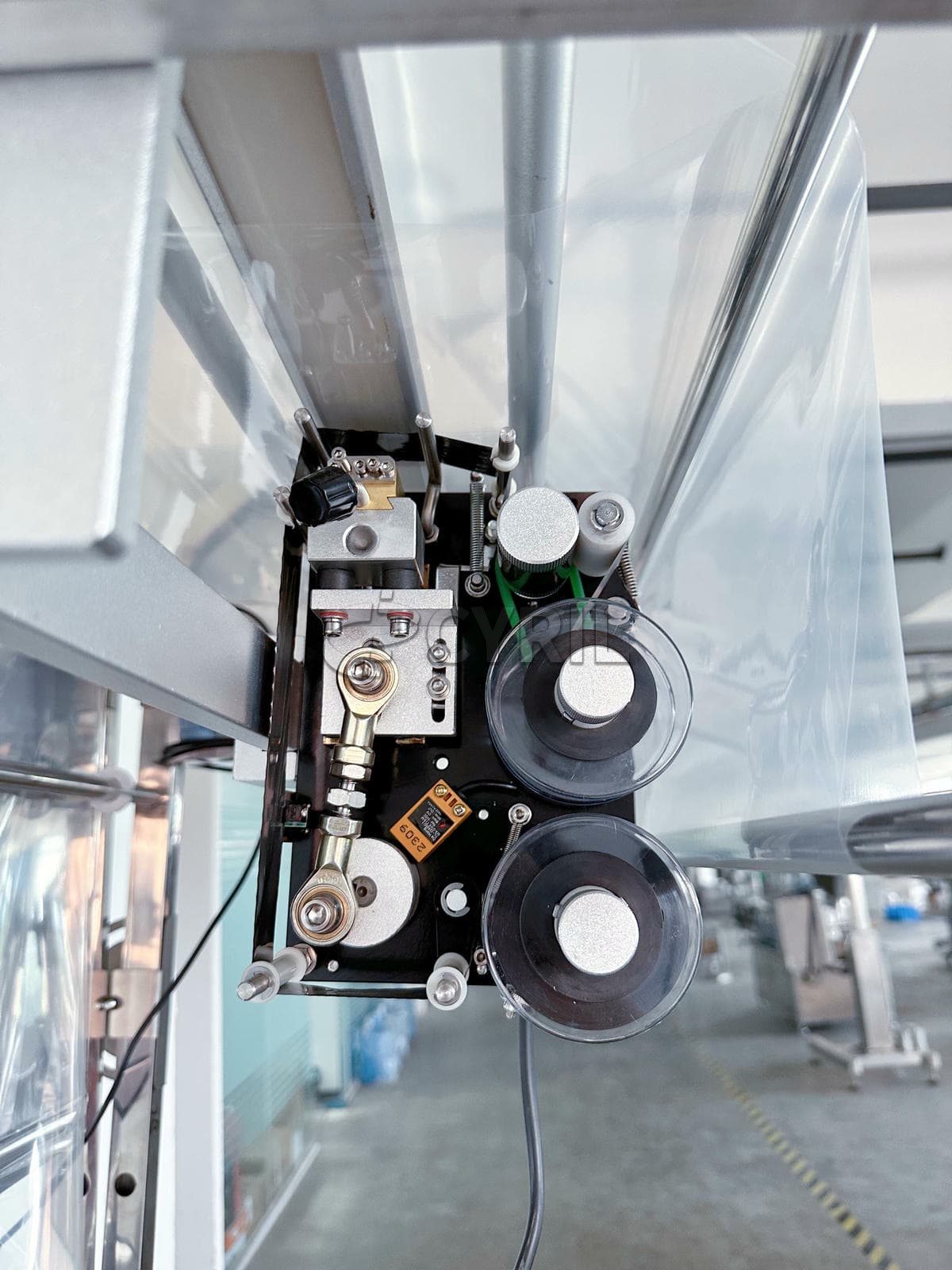 Granule packaging machine + packaging machine + coding - large + back sealing