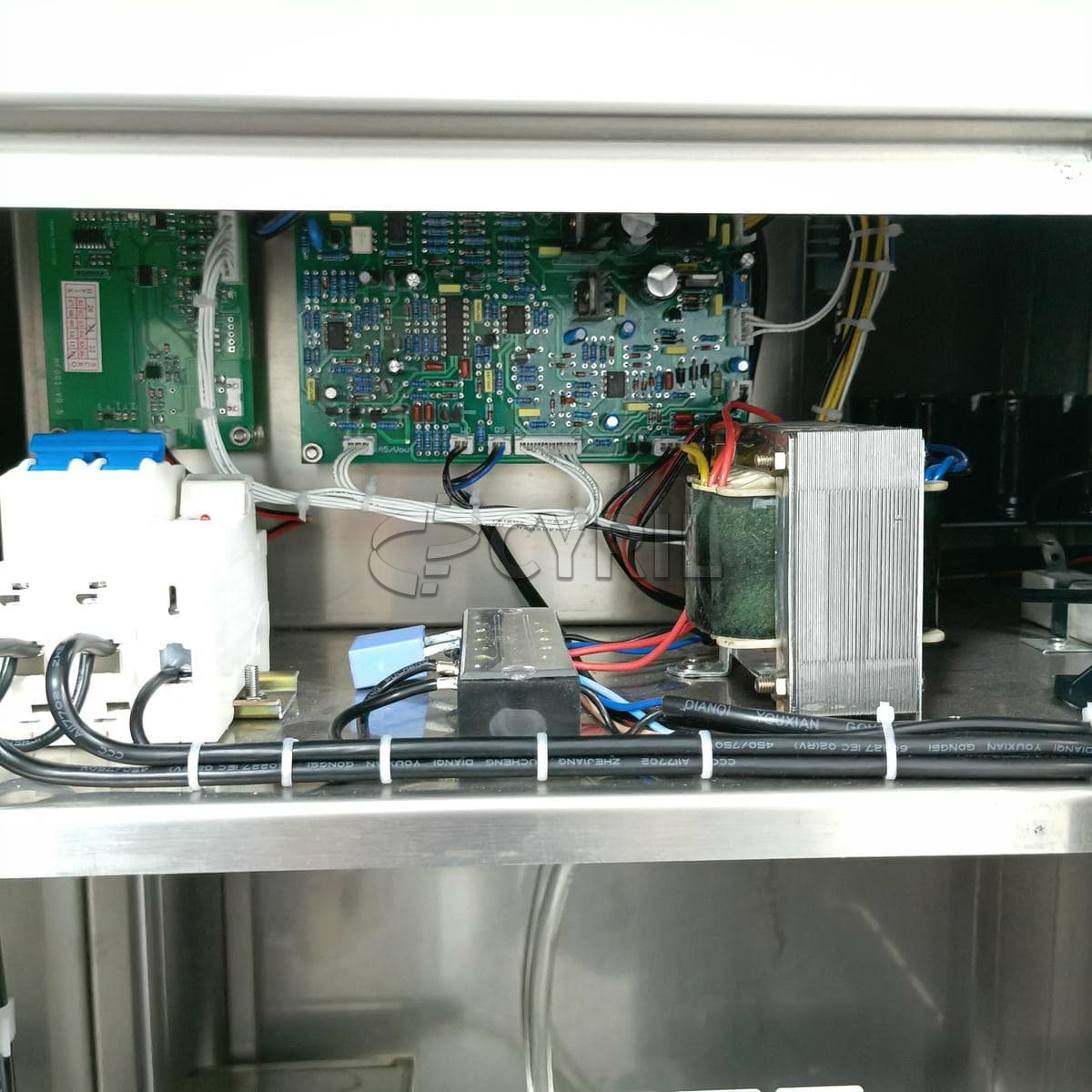 Aluminum foil button sealing machine