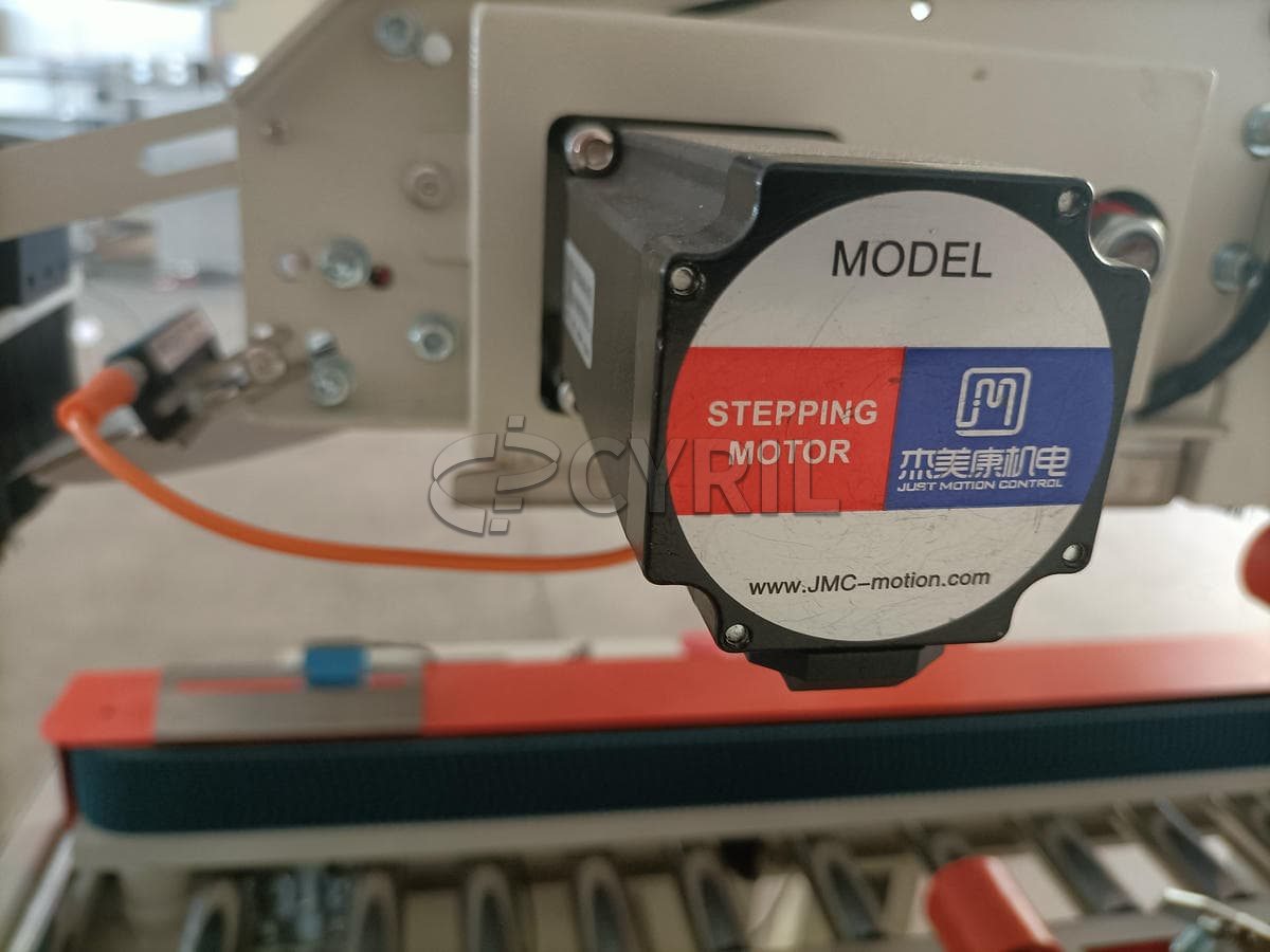 Sealing machine