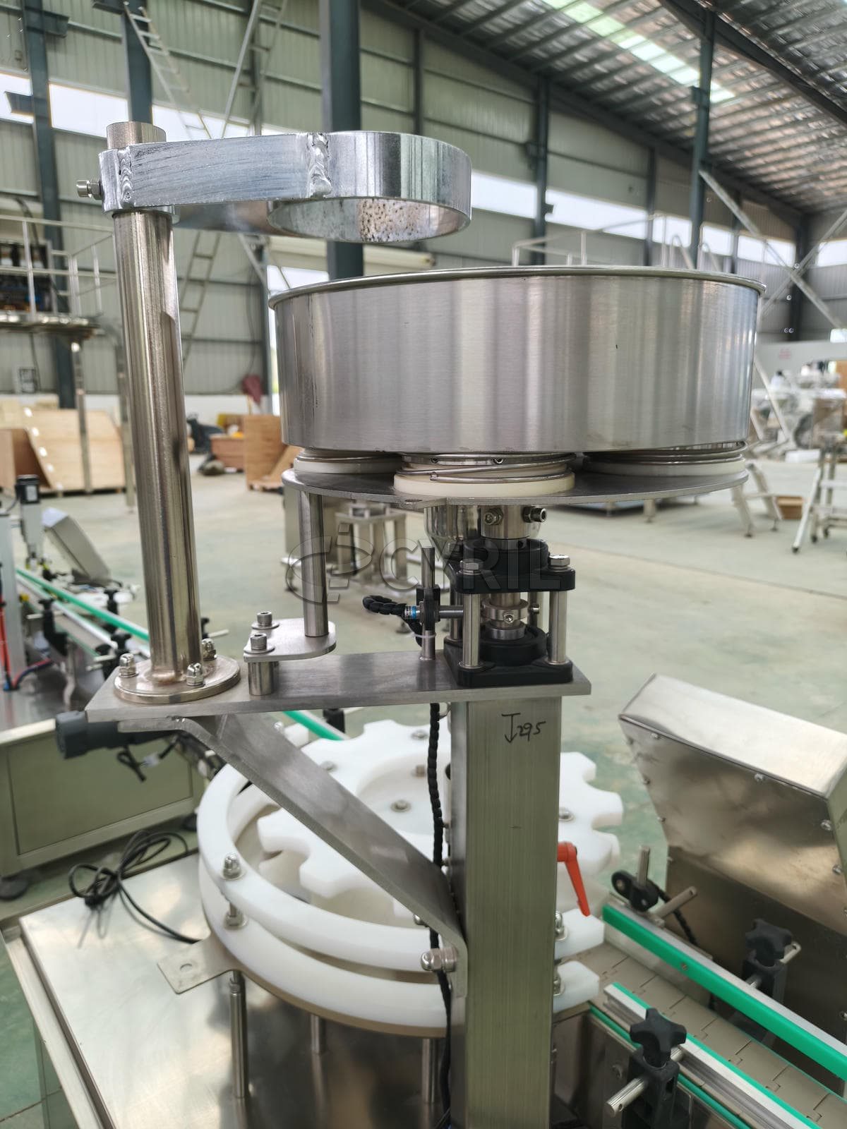 Fully automatic granule turntable filling machine