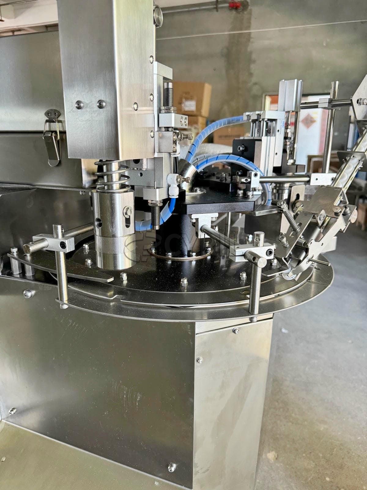 Spout bag filling machine