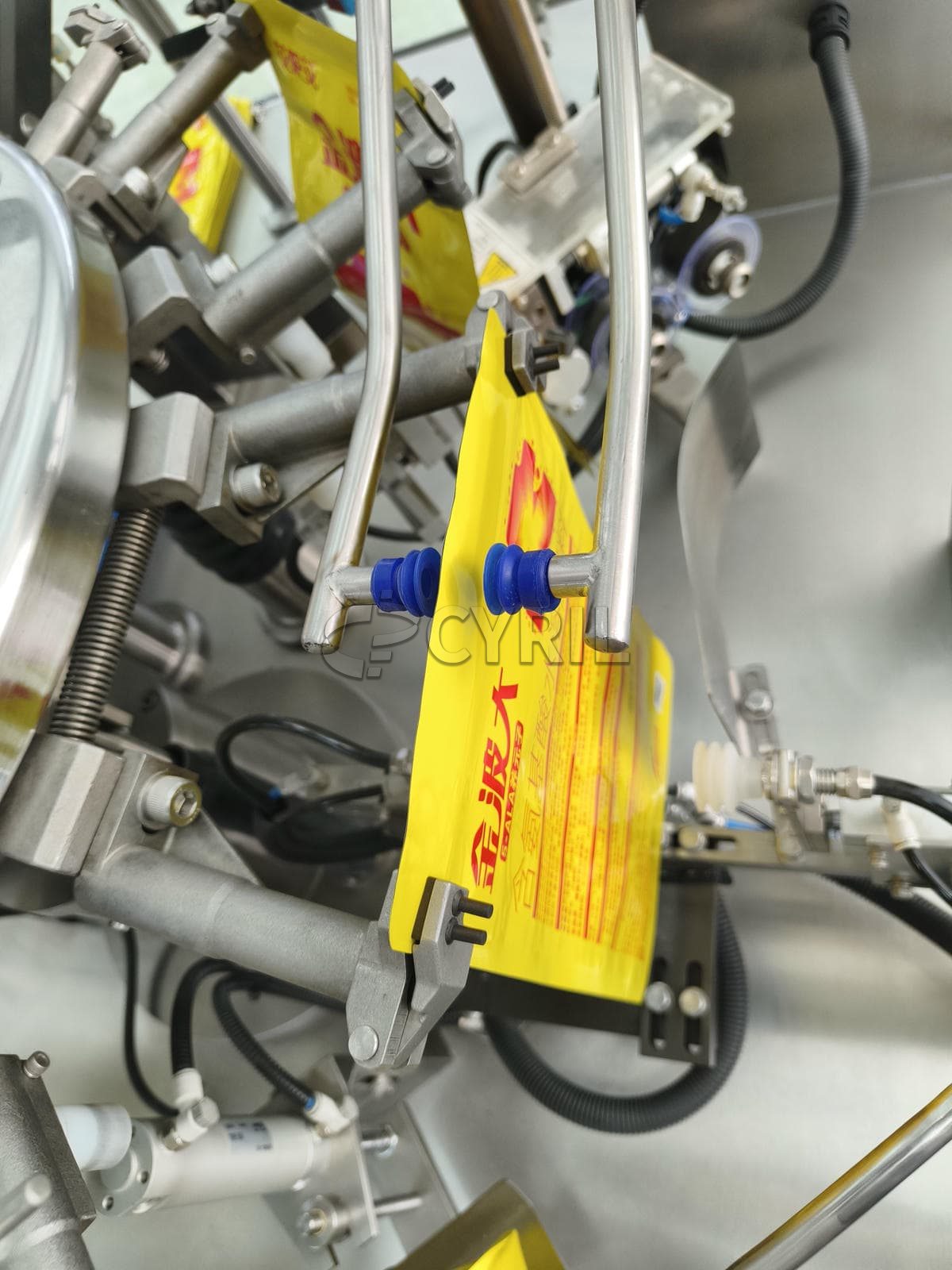 Fully automatic turntable powder bag packaging machine