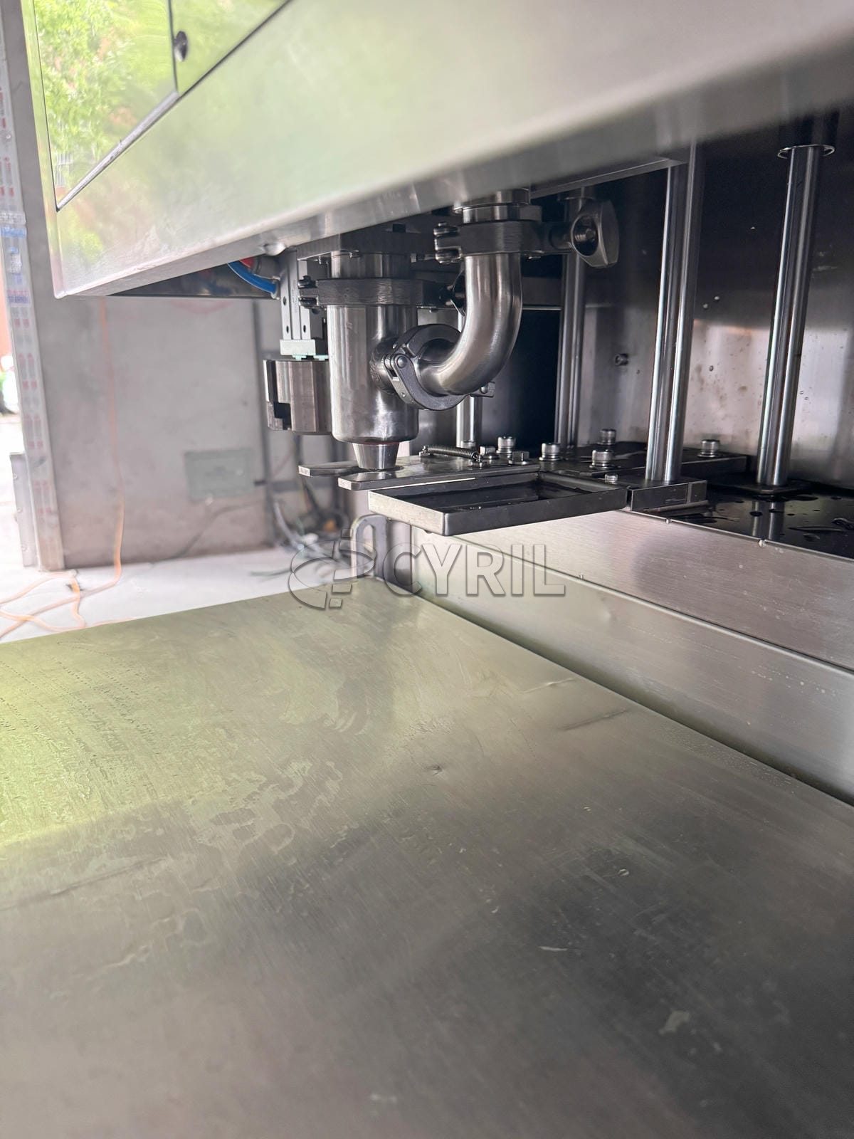 Bag-in-box filling machine