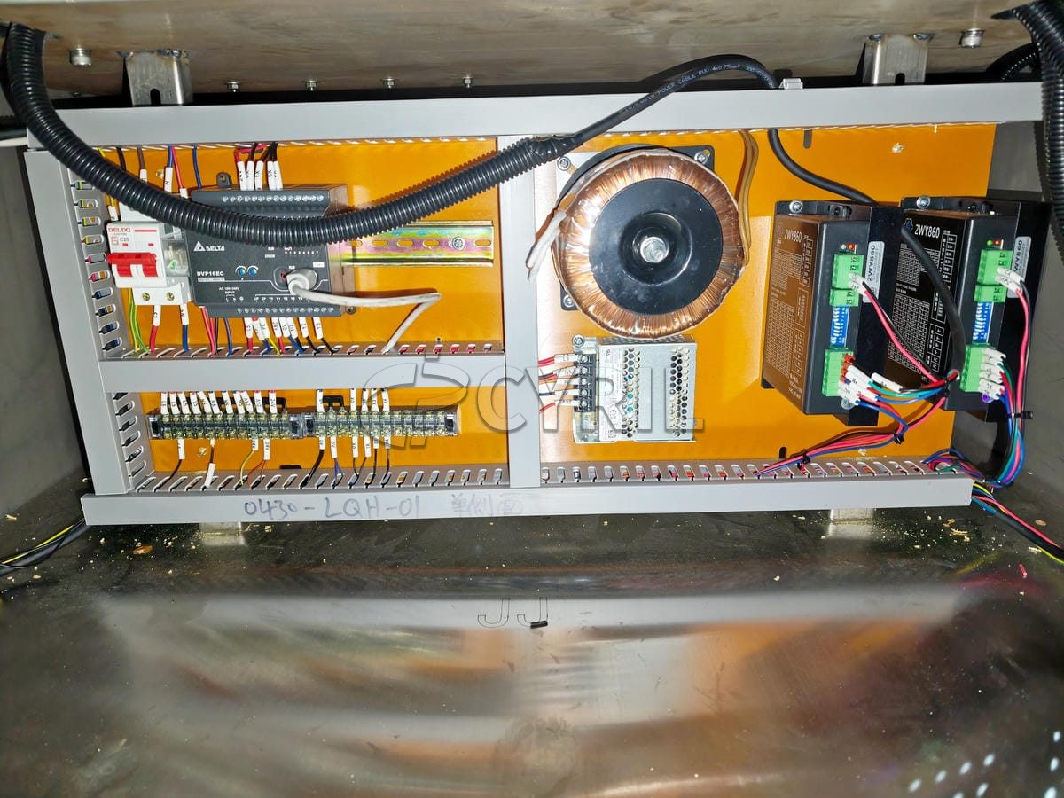 Press top side labeling machine