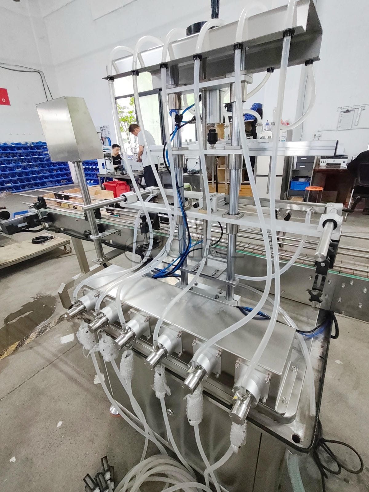 Six-head magnetic pump filling machine