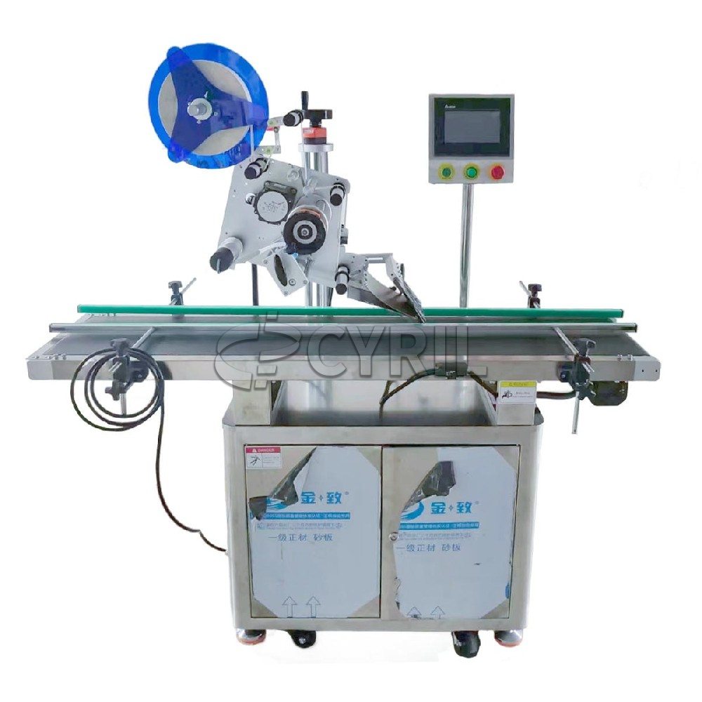 Flat labeling machine