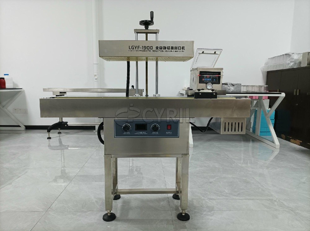 Comparison Between Fully Automatic Roll-Film Sealing Machines and Traditional Sealing Machines
