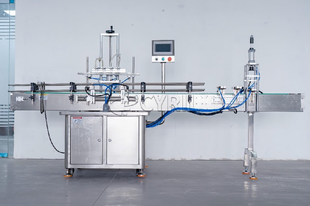 How do filling machines handle different types of liquids?