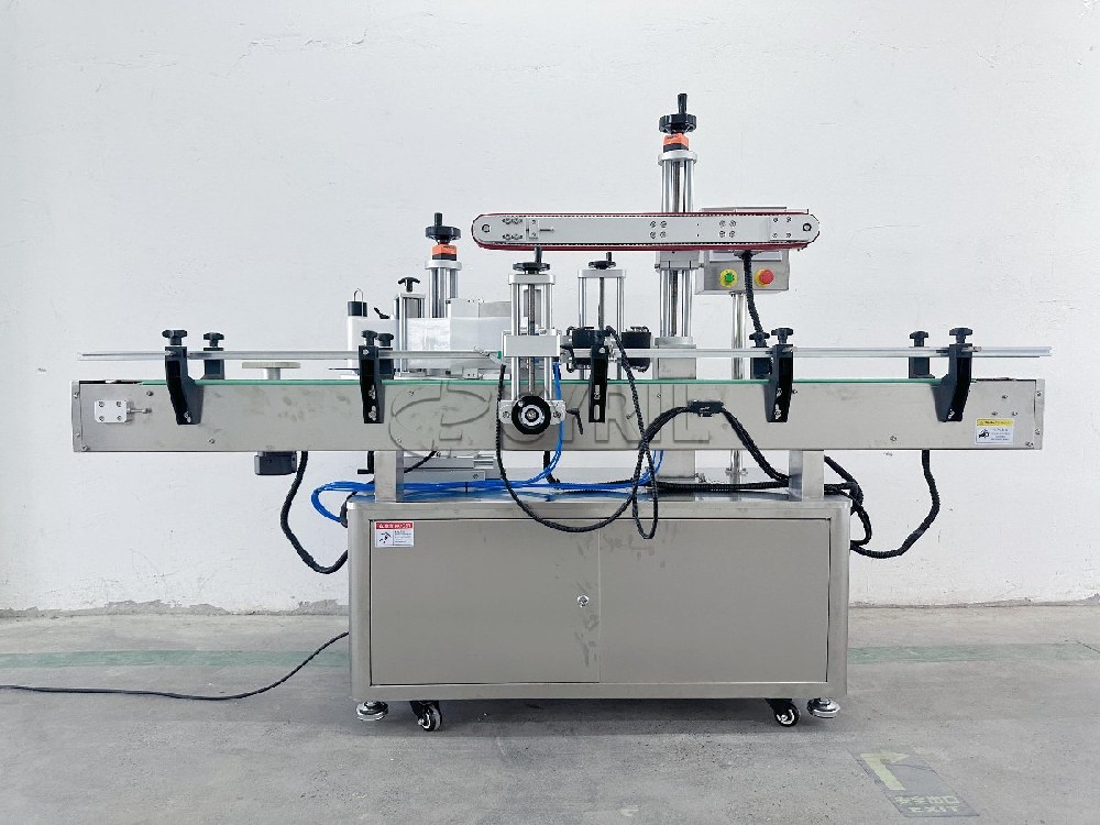 The application of labeling machines has become a trend in industrial development.